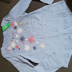 🆕️Girls dip Long Sleeve Tee Red White Blue Snowflakes